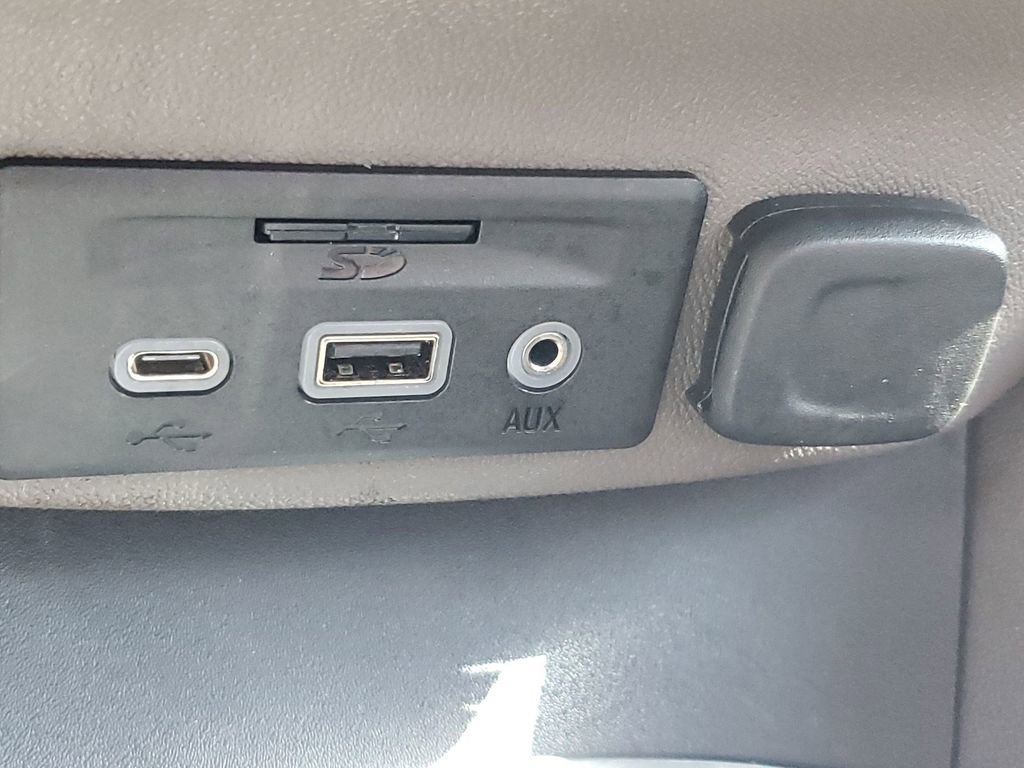 Used 2019 Chevrolet Malibu Premier w/ Sun and Wheel Package image 33