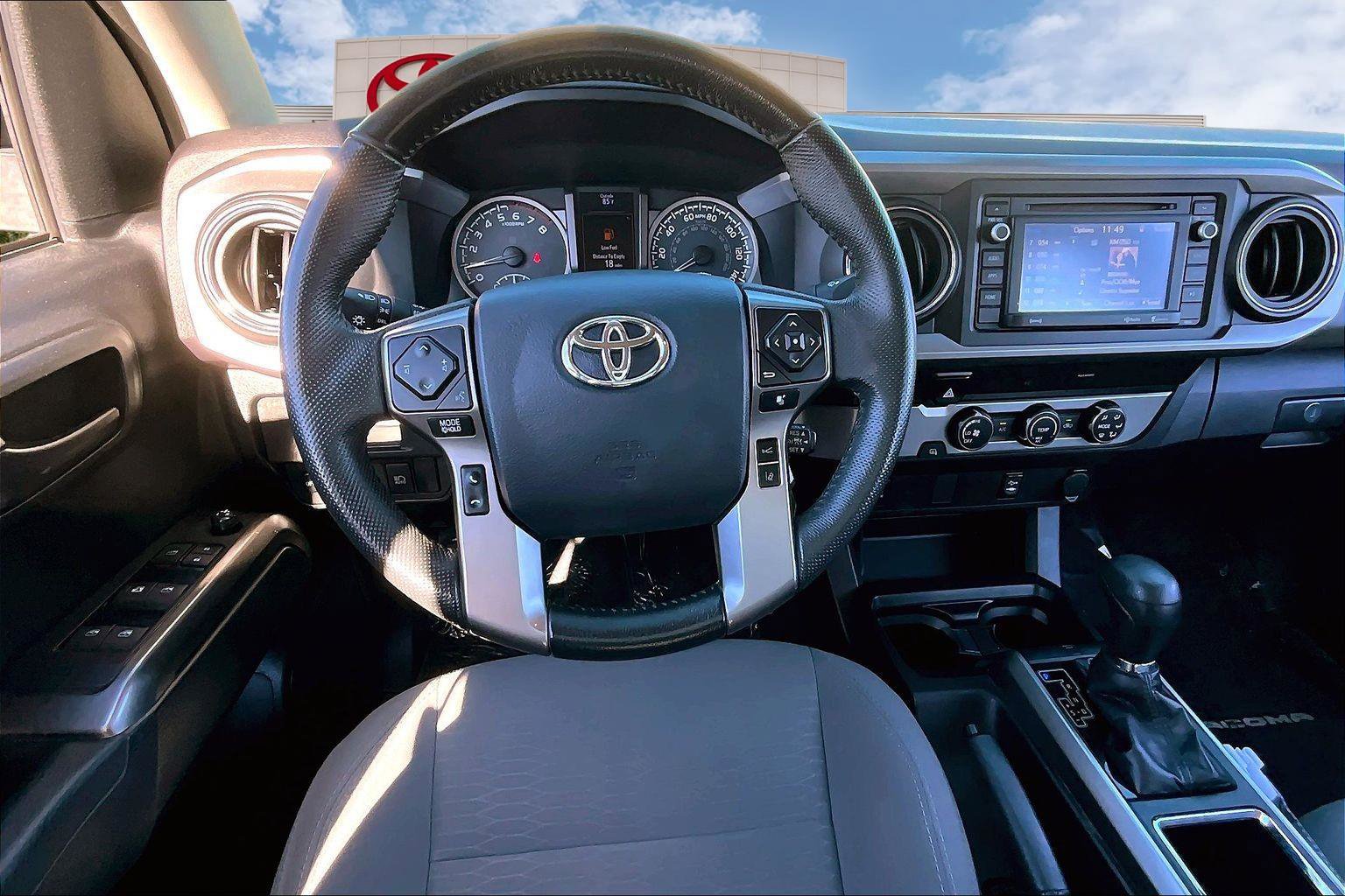 Certified 2019 Toyota Tacoma SR5 image 5