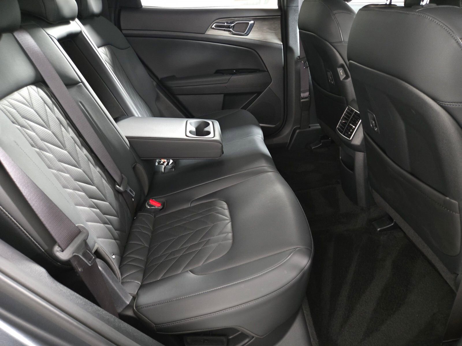 Used 2024 Kia Sportage X-Line image 16