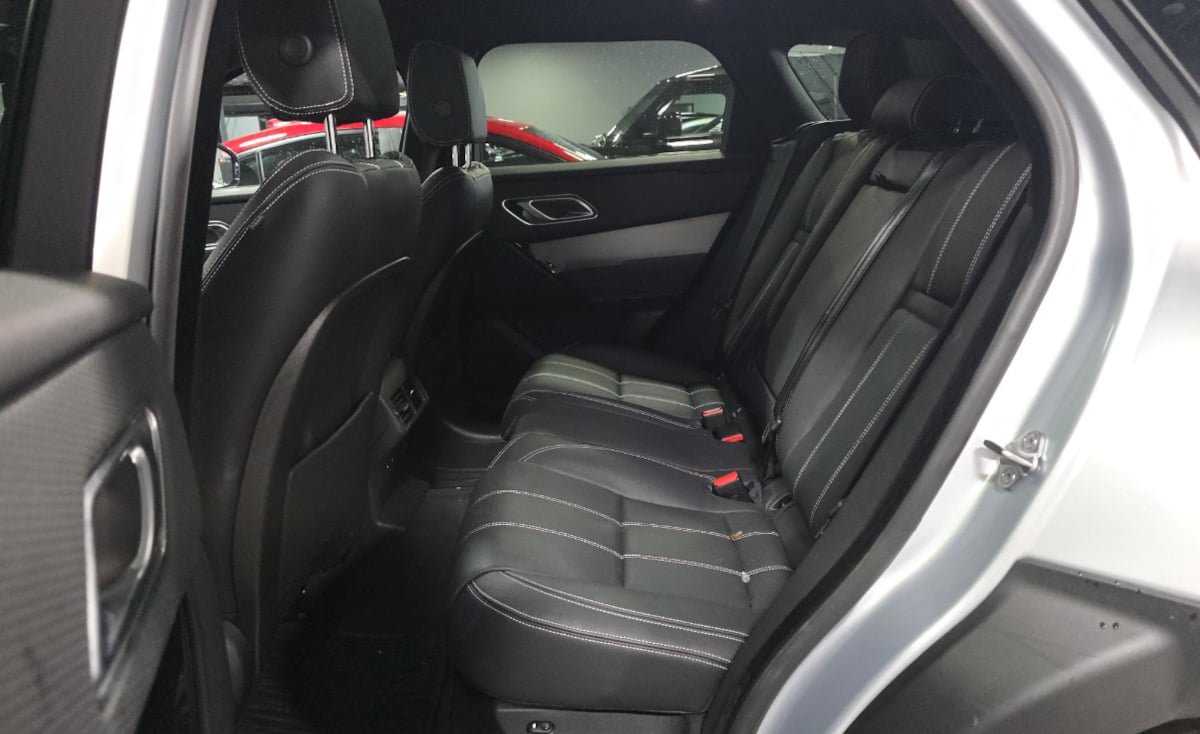 Used 2023 Land Rover Range Rover Velar R-Dynamic S AWD/4WD image 4