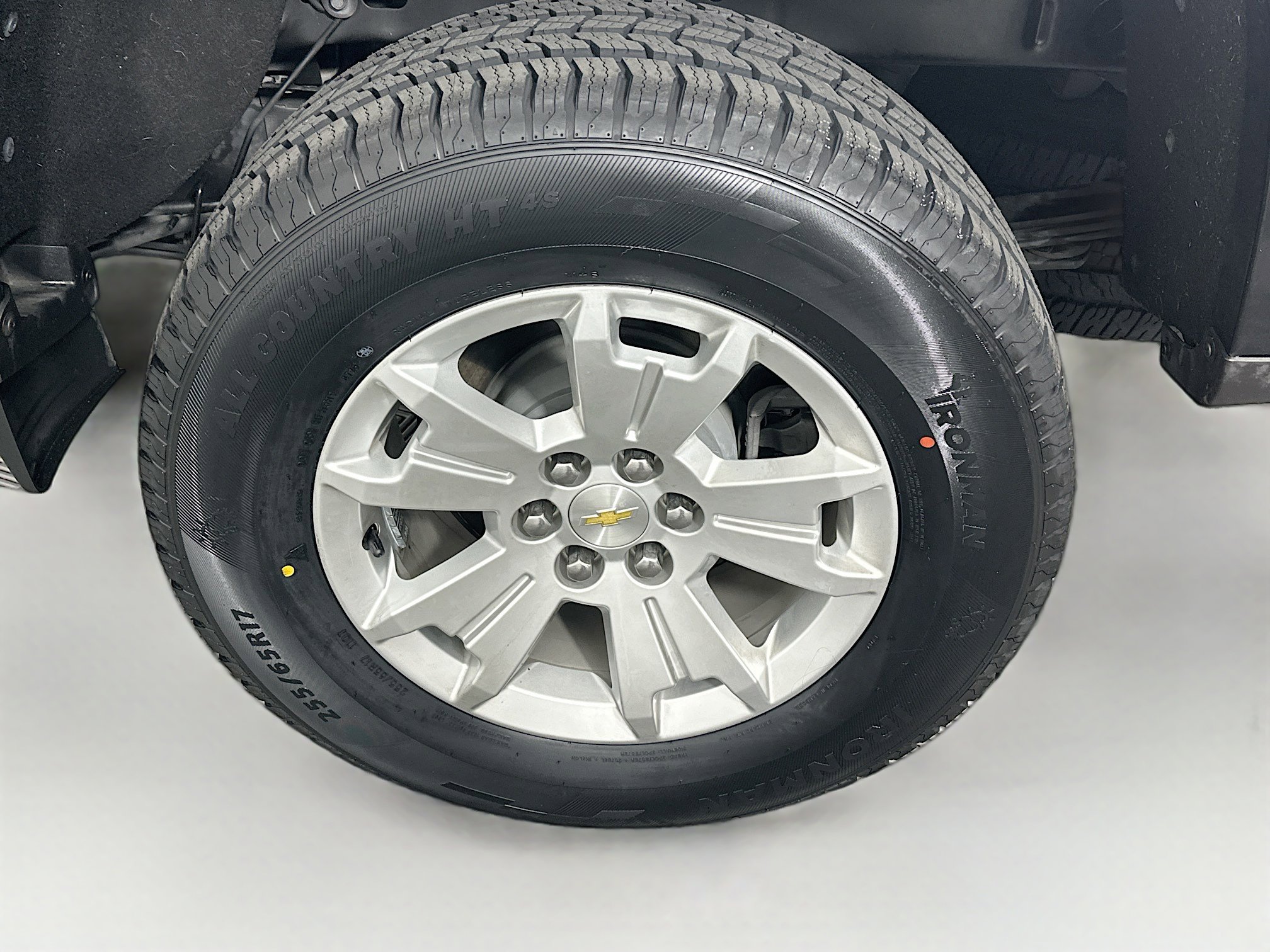 Used 2021 Chevrolet Colorado LT w/ Fleet Safety Package image 11