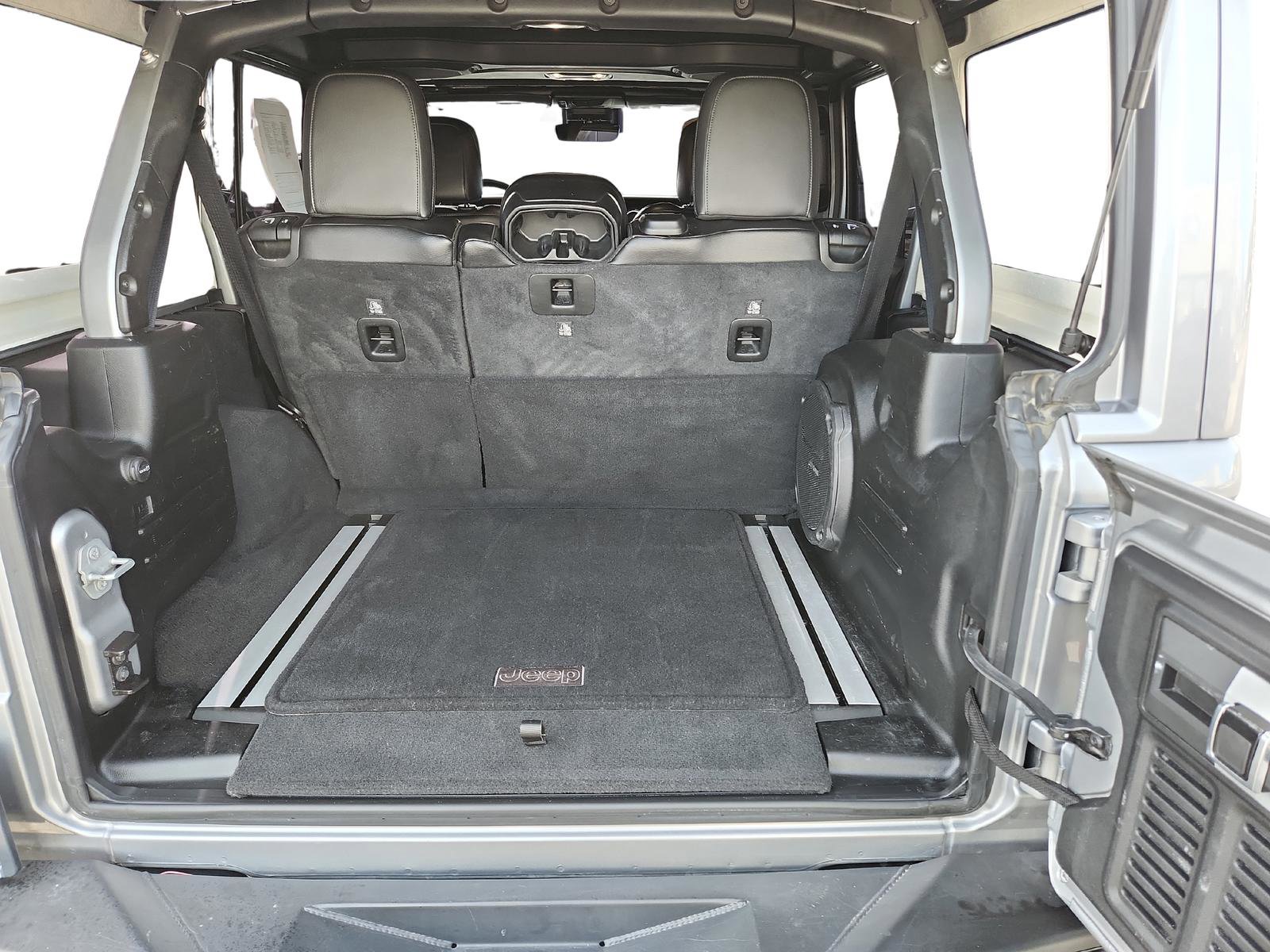 Used 2021 Jeep Wrangler Unlimited Rubicon w/ Trailer Tow Package image 29