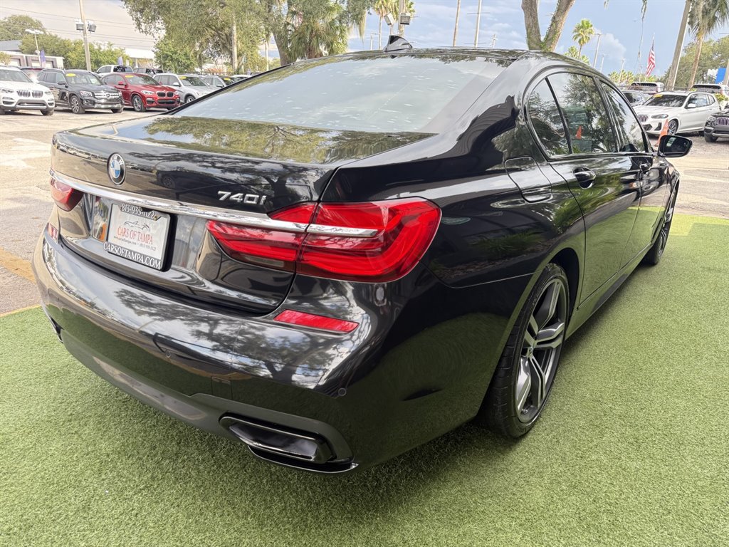 Used 2019 BMW 740i w/ M Sport Package RWD image 6
