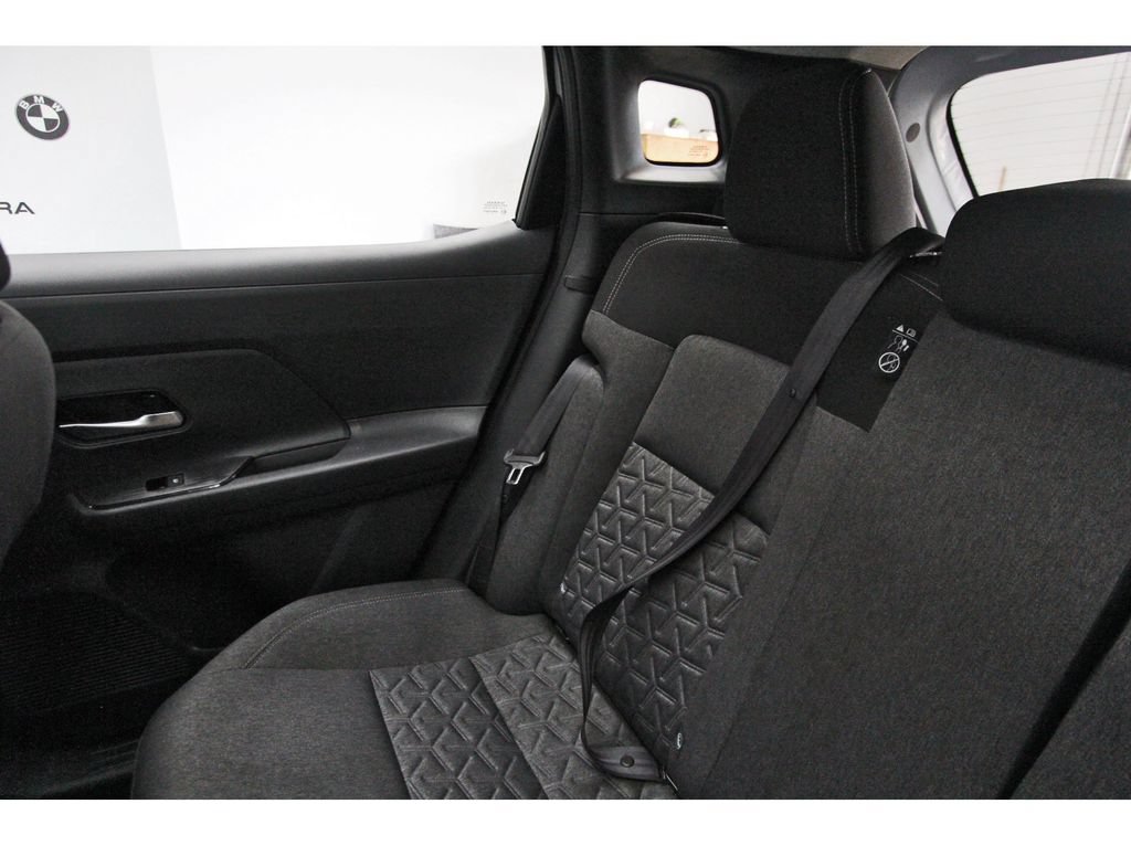 Used 2026 Nissan Kicks SV w/ SV Premium Package FWD image 11