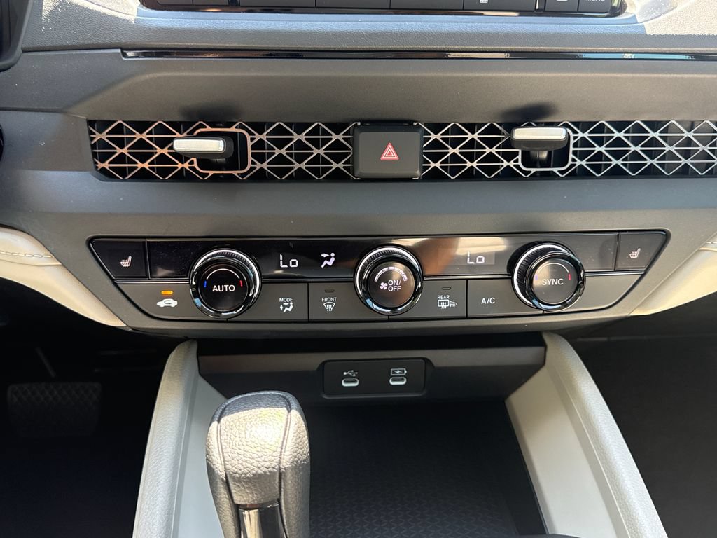 Certified 2025 Honda Accord SE image 25