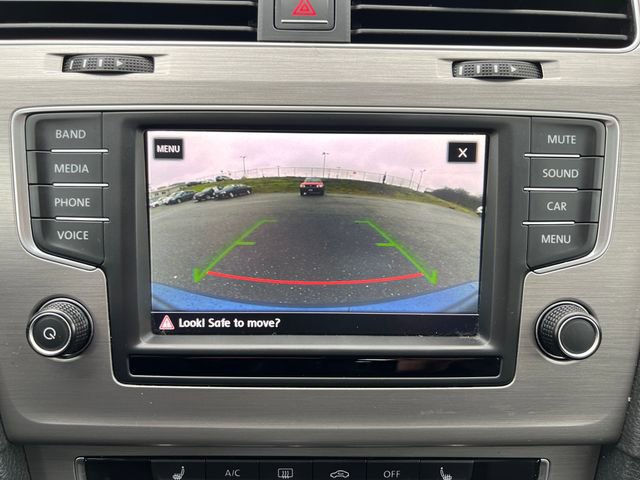 Used 2017 Volkswagen Golf Wolfsburg Edition image 26