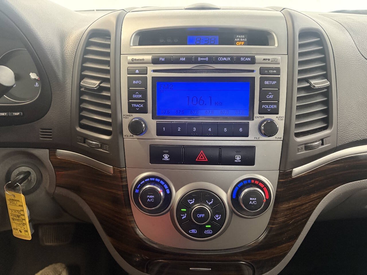 Used 2011 Hyundai Santa Fe GLS AWD/4WD image 14