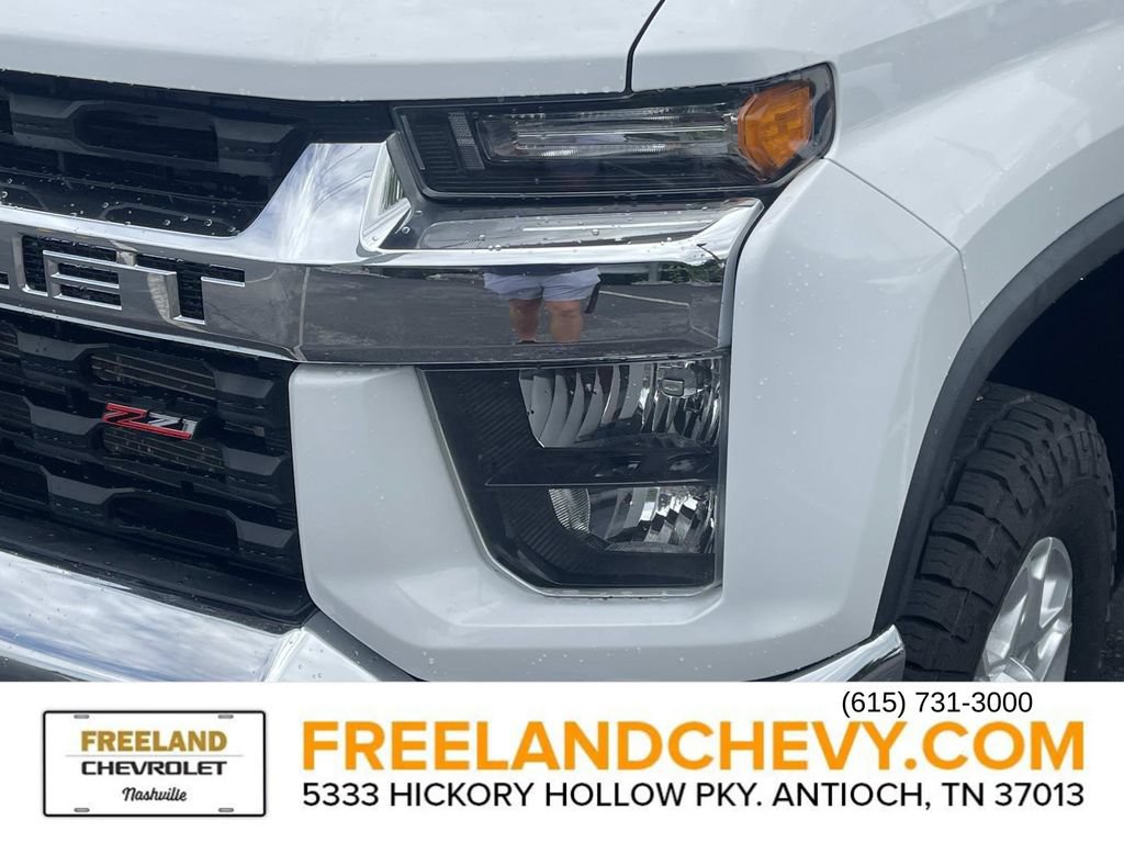Used 2023 Chevrolet Silverado 2500 LT AWD/4WD image 10