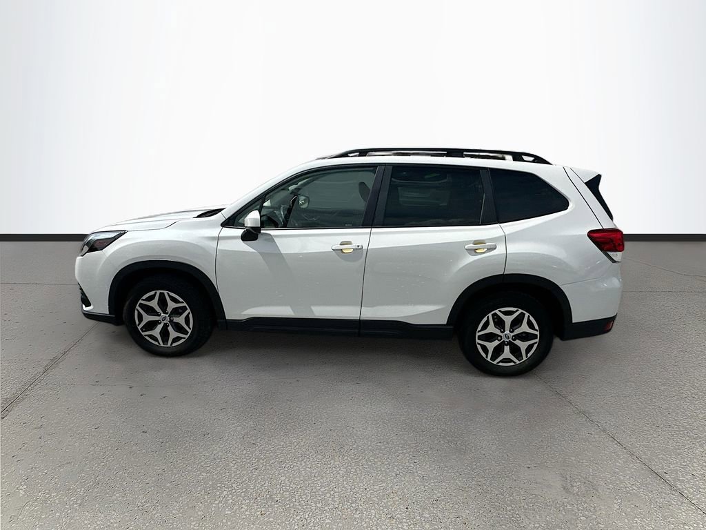 Used 2022 Subaru Forester Premium AWD/4WD image 4