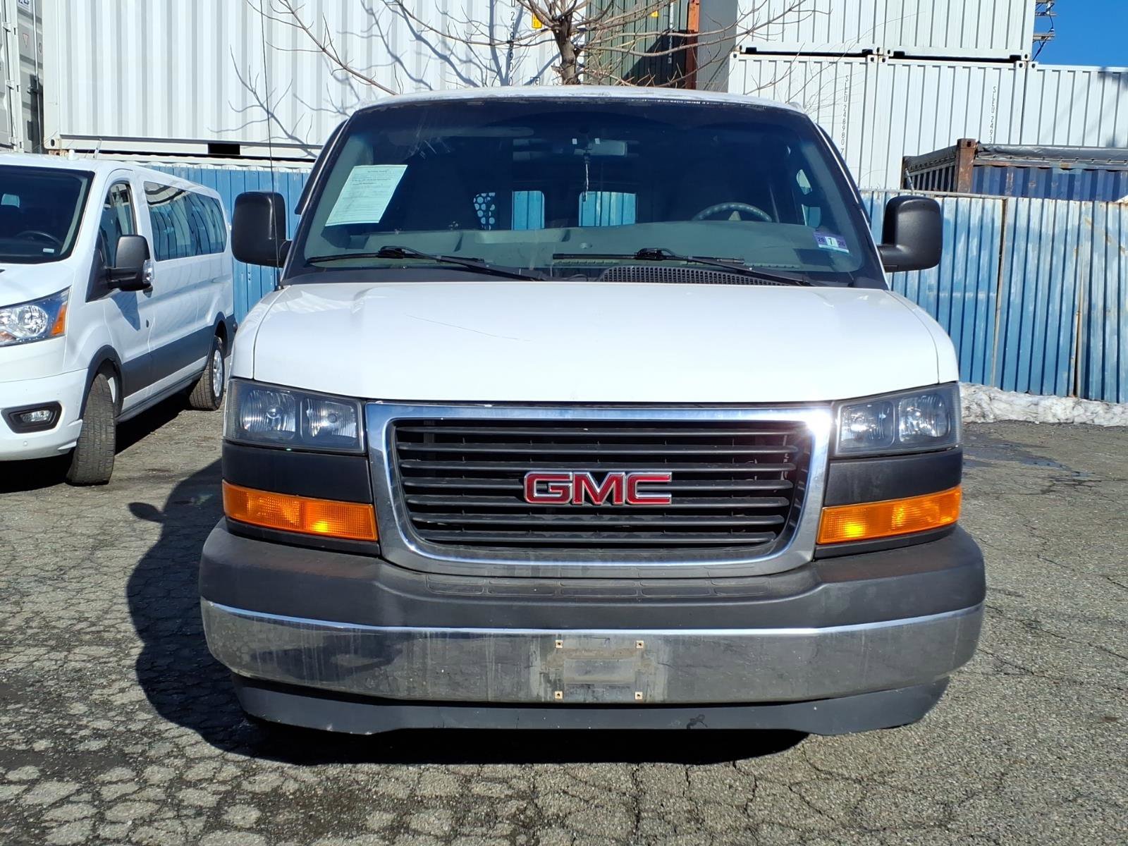 Used 2017 GMC Savana 2500 2500 image 2