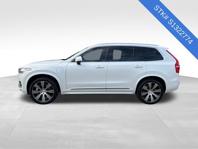 Used 2025 Volvo XC90 T8 Plus w/ Protection Package Premier image 4