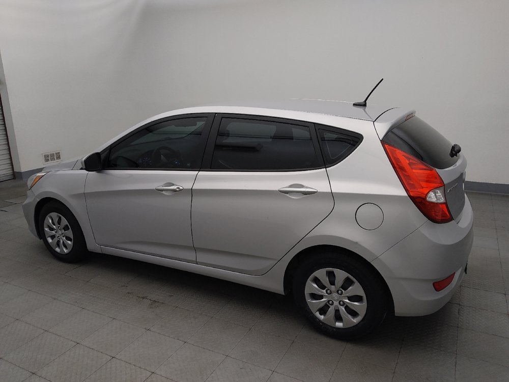 Used 2017 Hyundai Accent SE FWD image 3