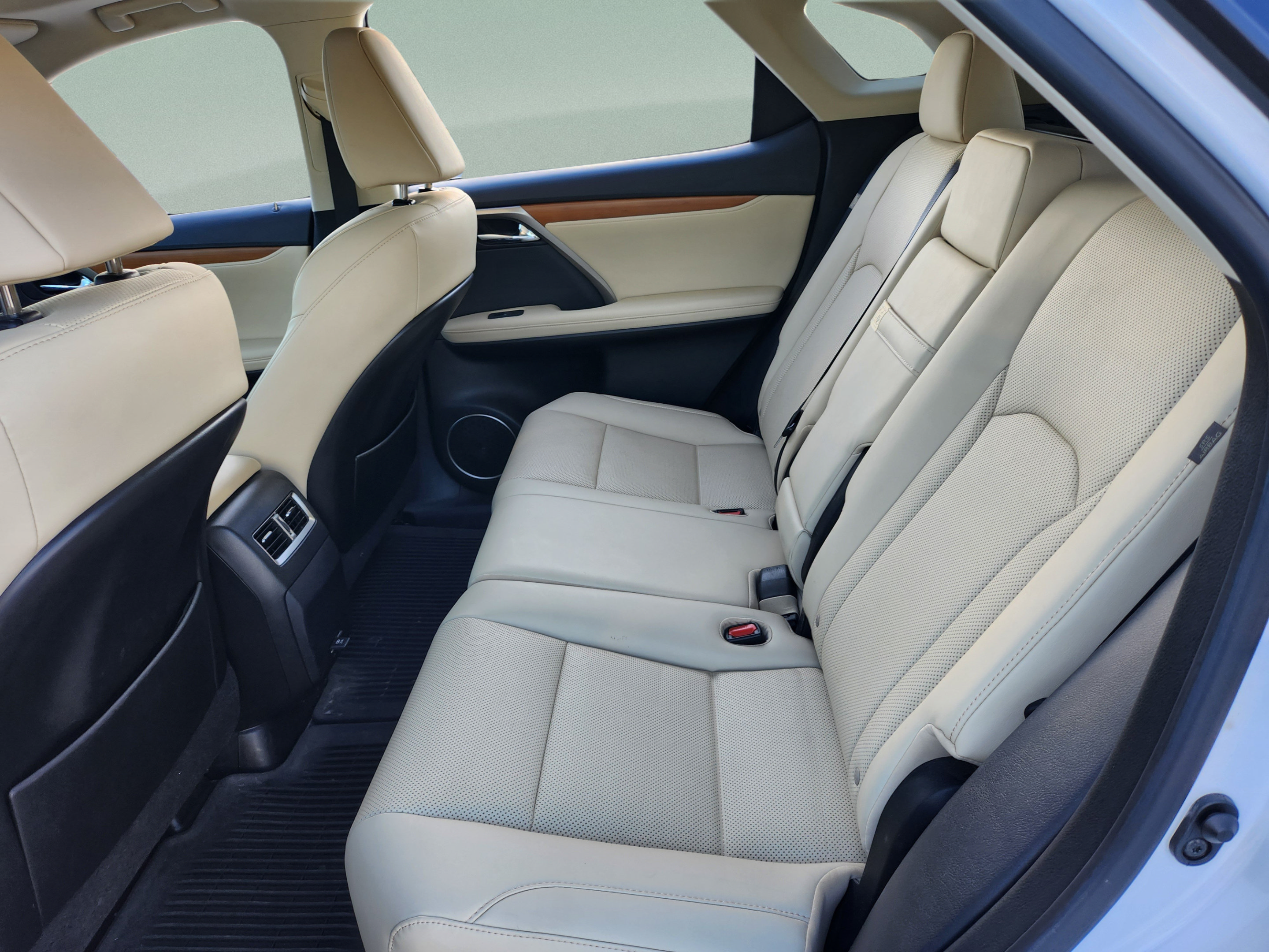 Certified 2022 Lexus RX 350 FWD w/ Premium Package image 20
