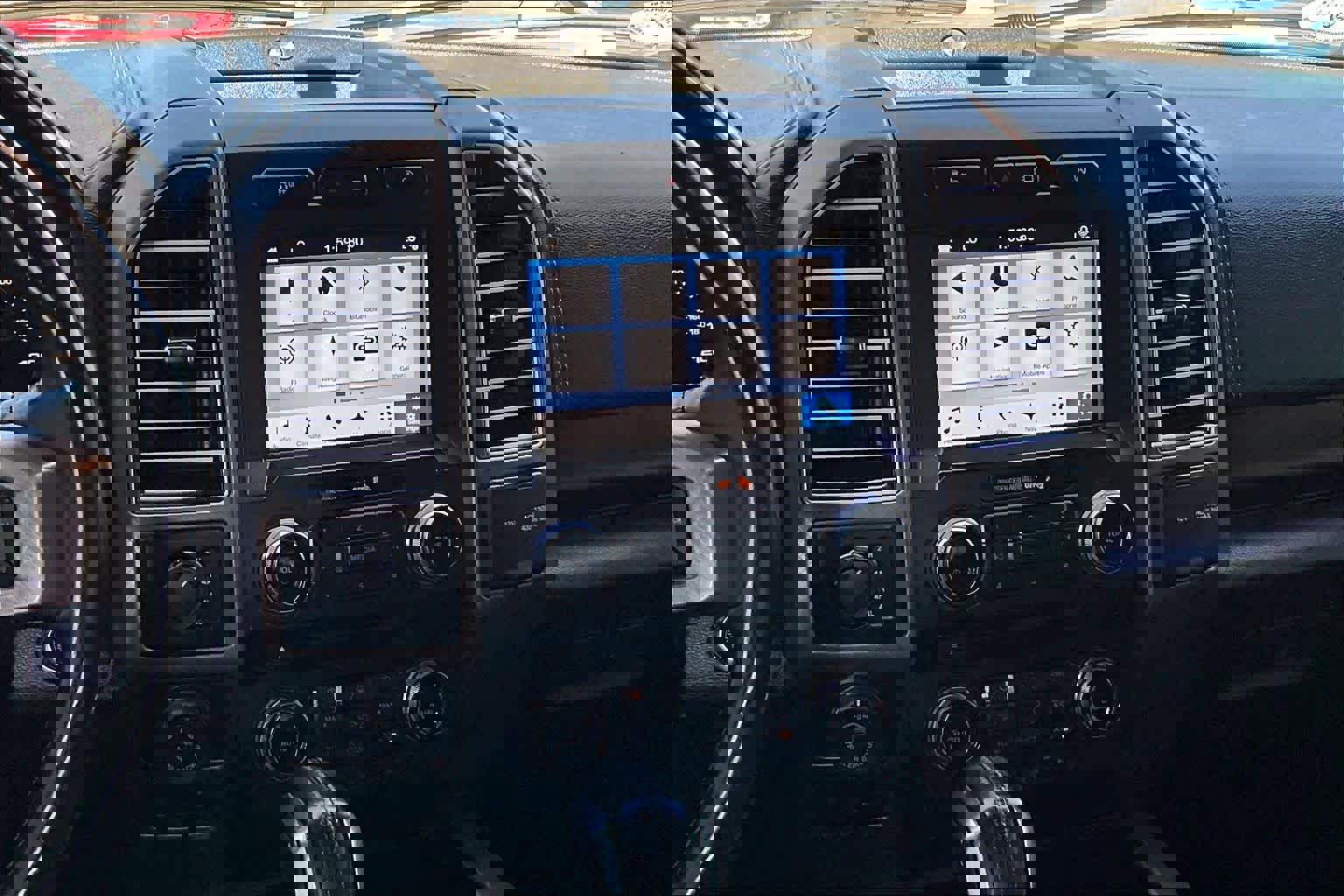 Used 2018 Ford F150 Limited image 7