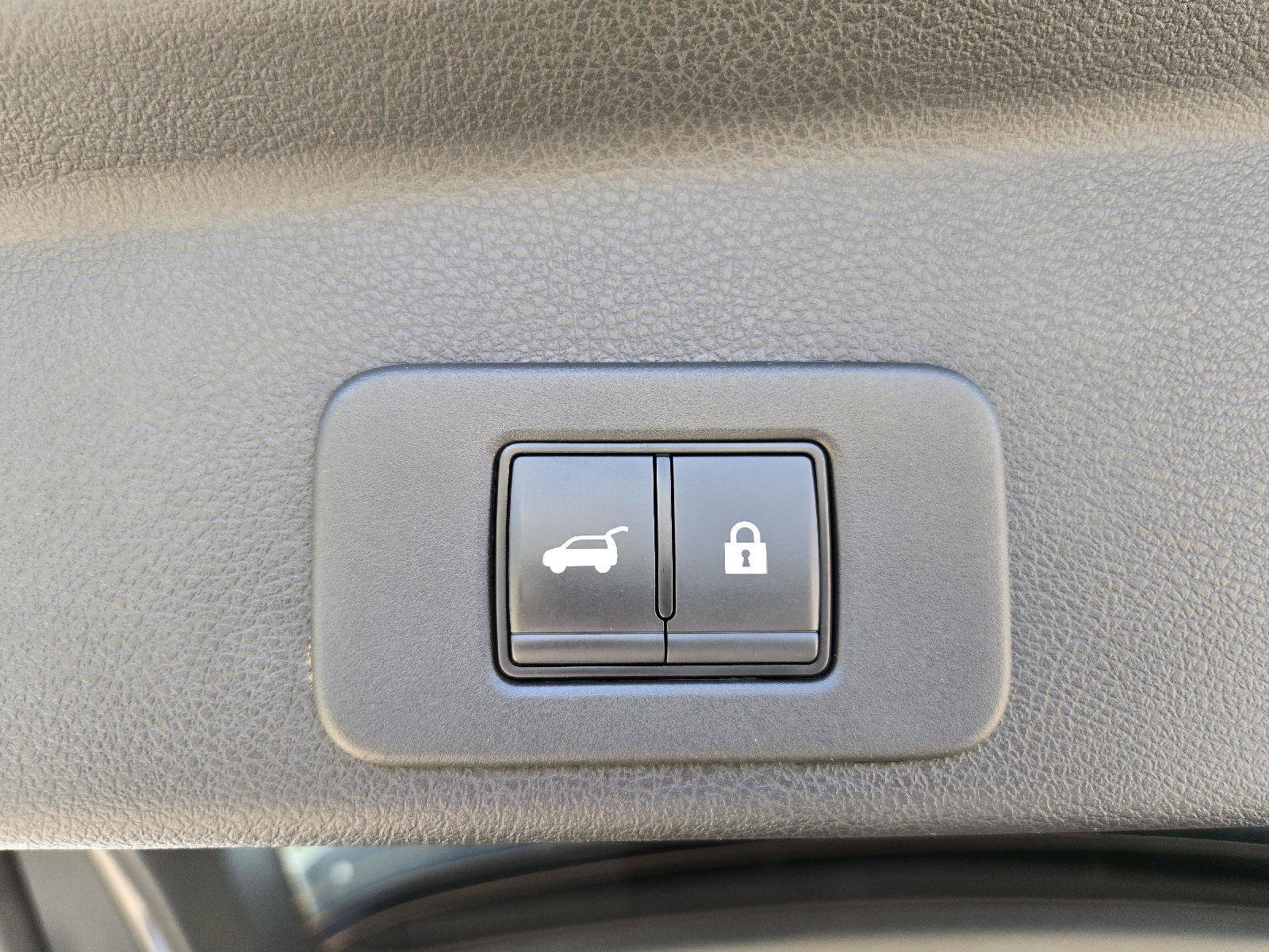 Used 2025 Nissan Murano SL AWD/4WD image 10