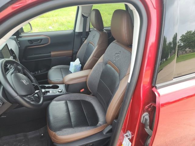 Used 2021 Ford Bronco Sport Outer Banks w/ Outer Banks Package (96D) image 12