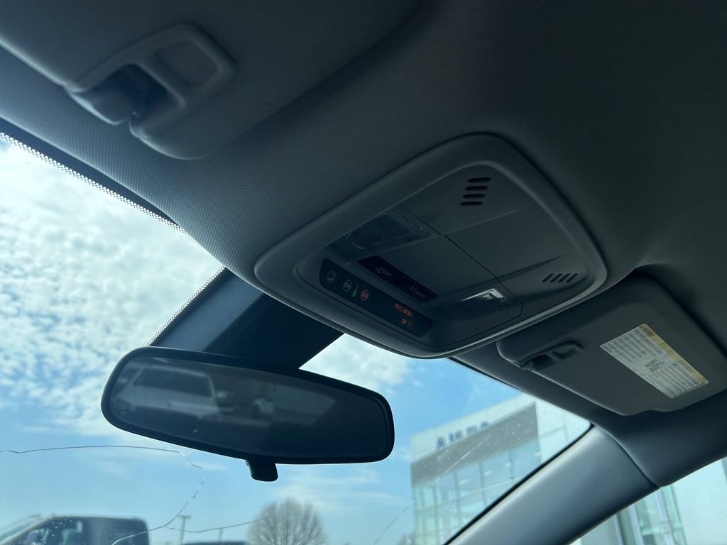 Used 2022 Chevrolet Malibu LS image 21