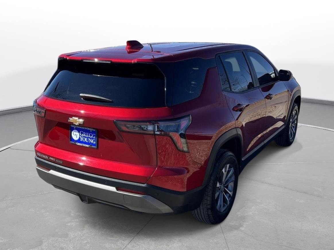 Used 2025 Chevrolet Equinox LT image 5