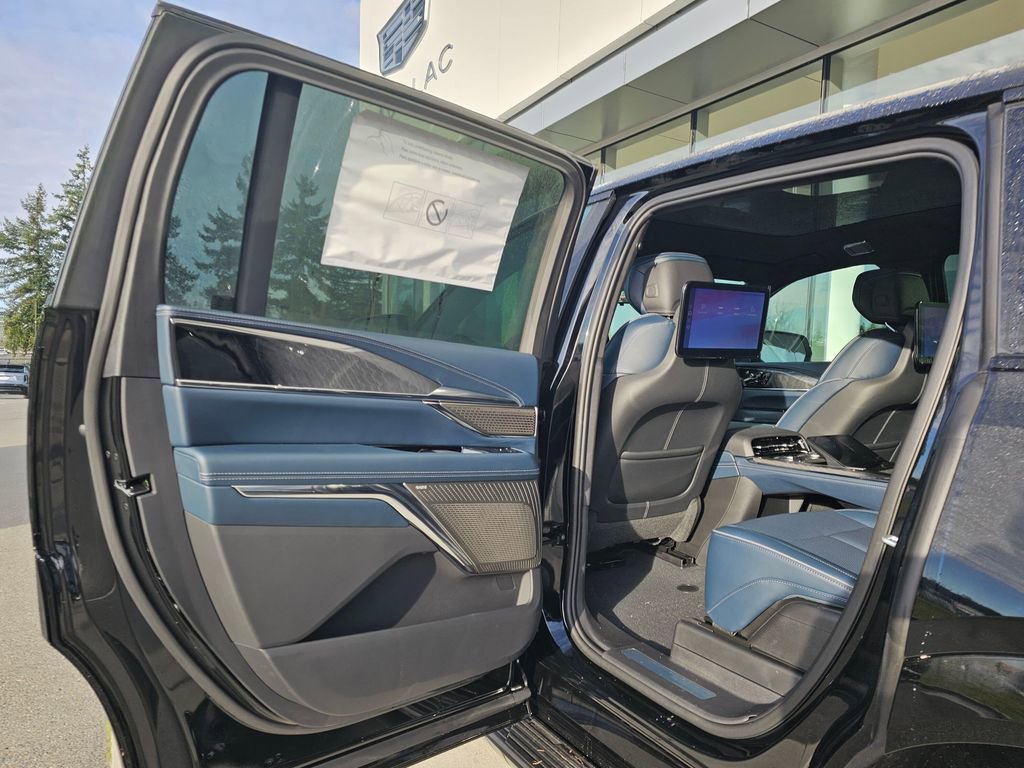 New 2025 Cadillac Escalade IQ Sport 2 image 18