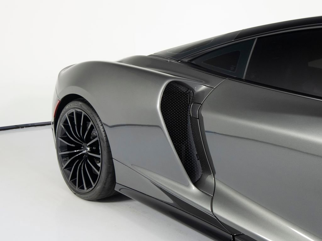 Used 2021 McLaren GT image 38