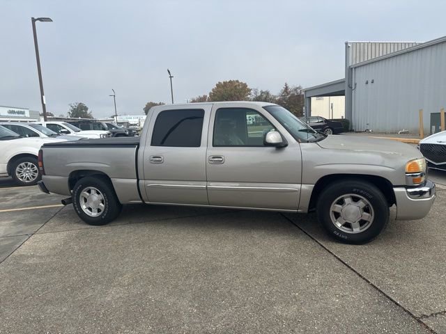 Used 2004 GMC Sierra 1500 SLT image 2