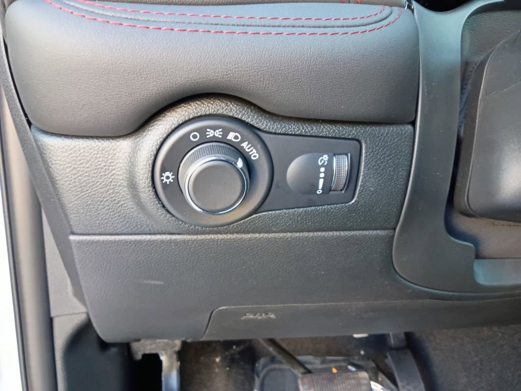 New 2026 Dodge Durango GT image 12