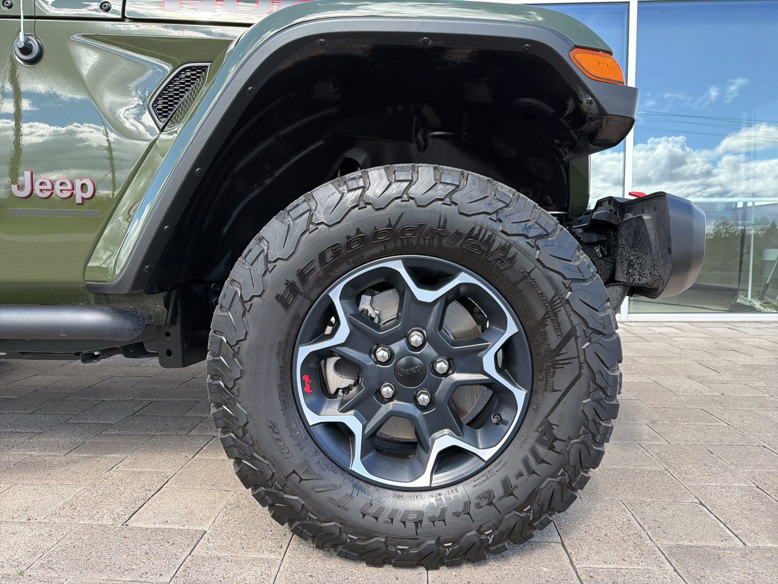 Used 2023 Jeep Wrangler Rubicon w/ LED Lighting Group image 8