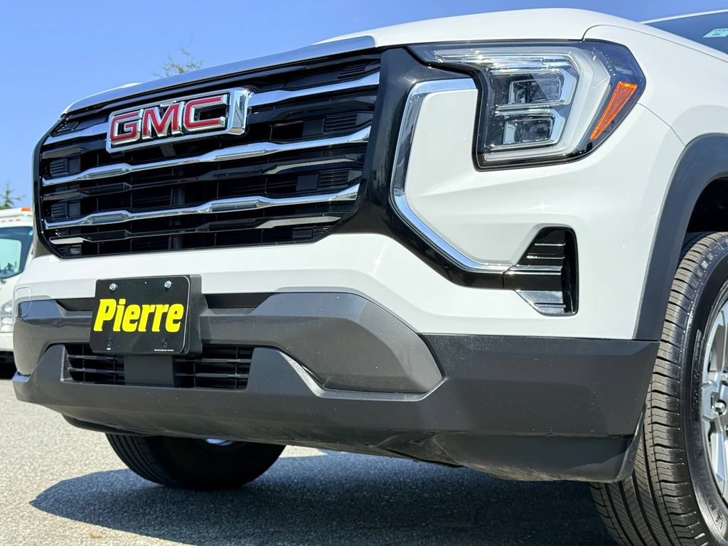 Used 2025 GMC Terrain Elevation AWD/4WD image 25
