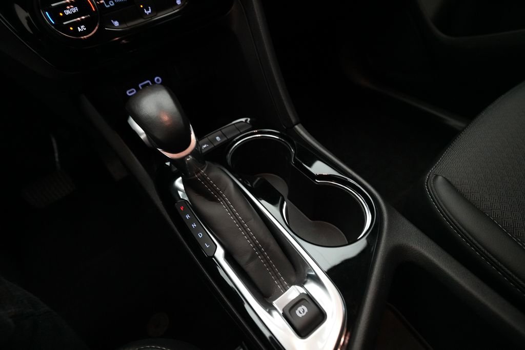 Used 2022 Buick Encore GX Select w/ Sport Touring Package AWD/4WD image 17