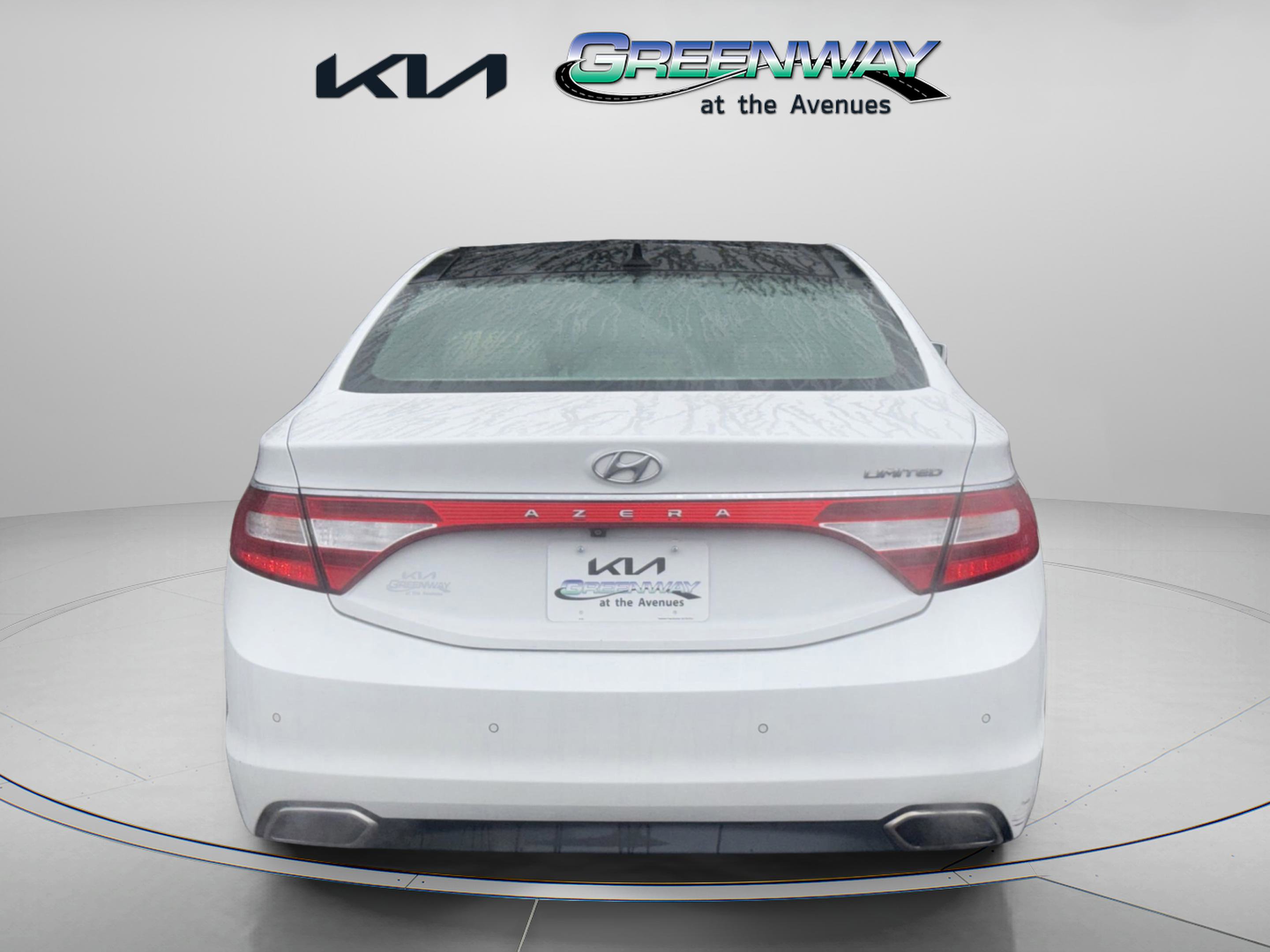 Used 2015 Hyundai Azera Limited image 3