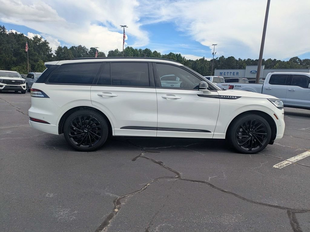 Used 2022 Lincoln Aviator Reserve w/ Equipment Group 201A RWD image 3