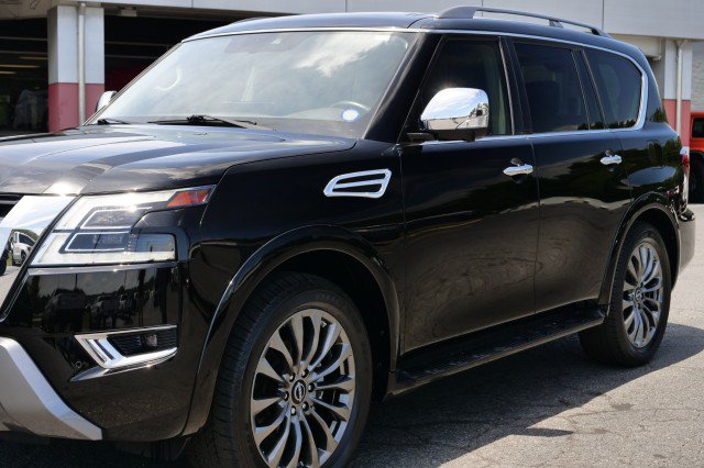 Used 2023 Nissan Armada Platinum w/ Captain's Chairs Package RWD image 4