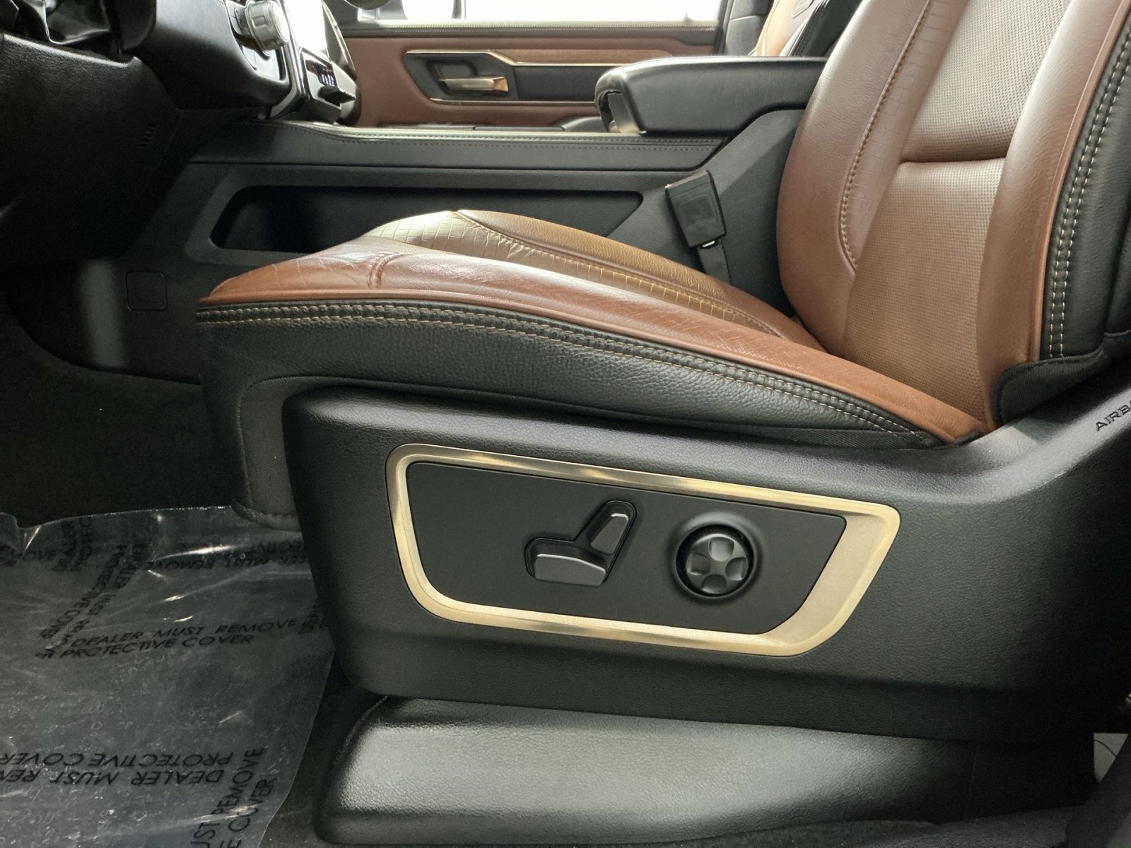 Used 2023 RAM 1500 Limited image 22