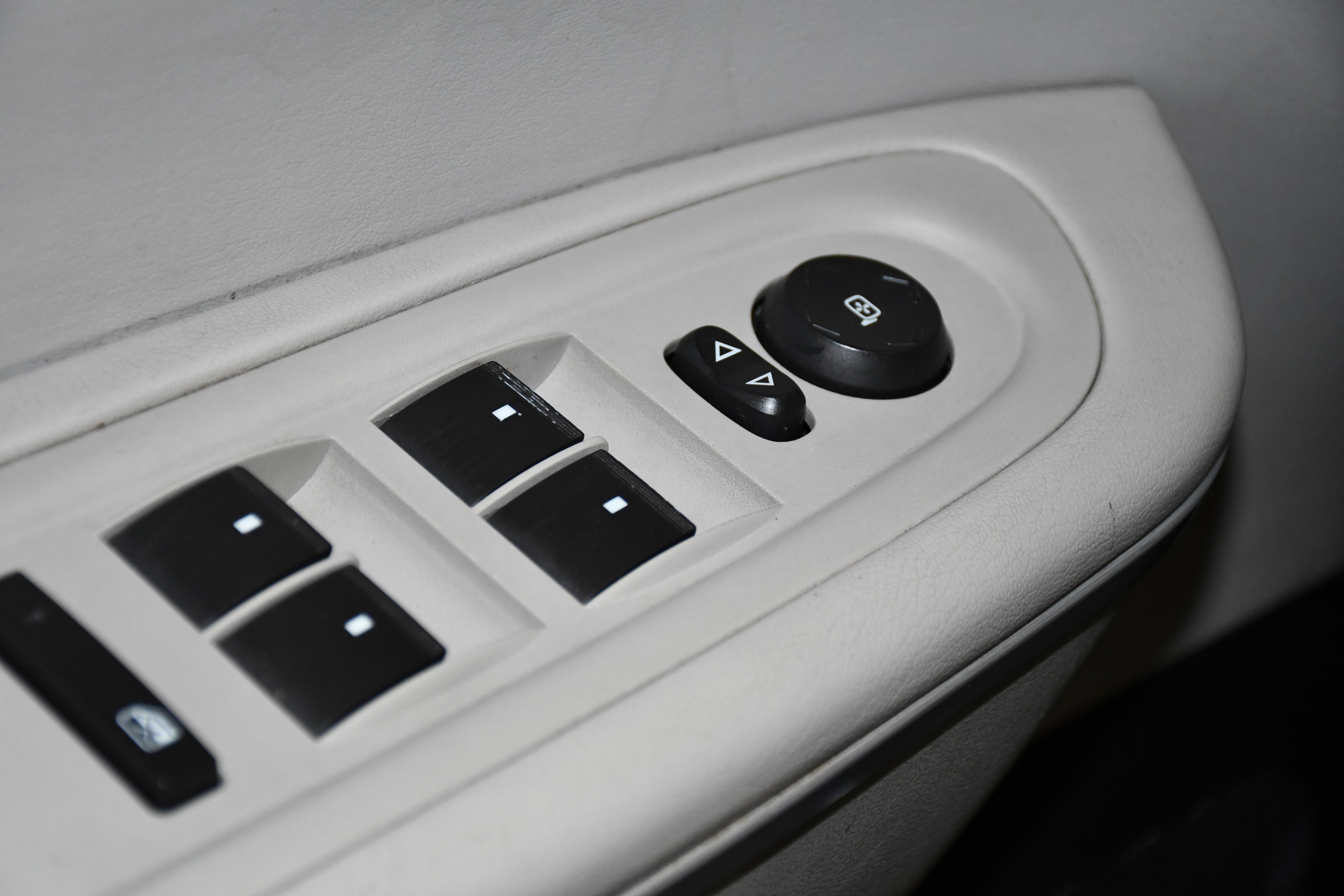 Used 2012 GMC Acadia SLT AWD/4WD image 30