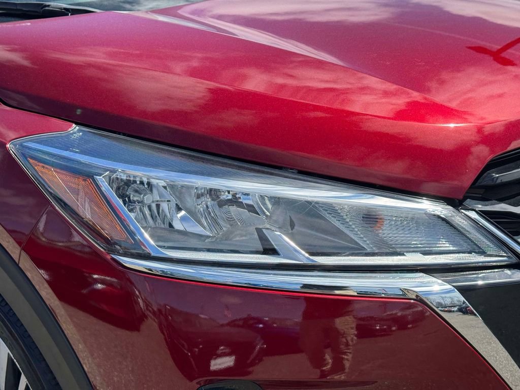 Used 2023 Nissan Kicks SV image 9