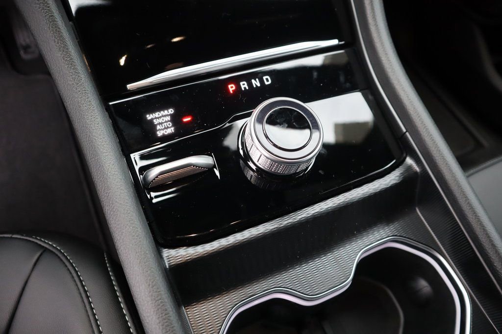 New 2025 Jeep Grand Cherokee L Limited image 9