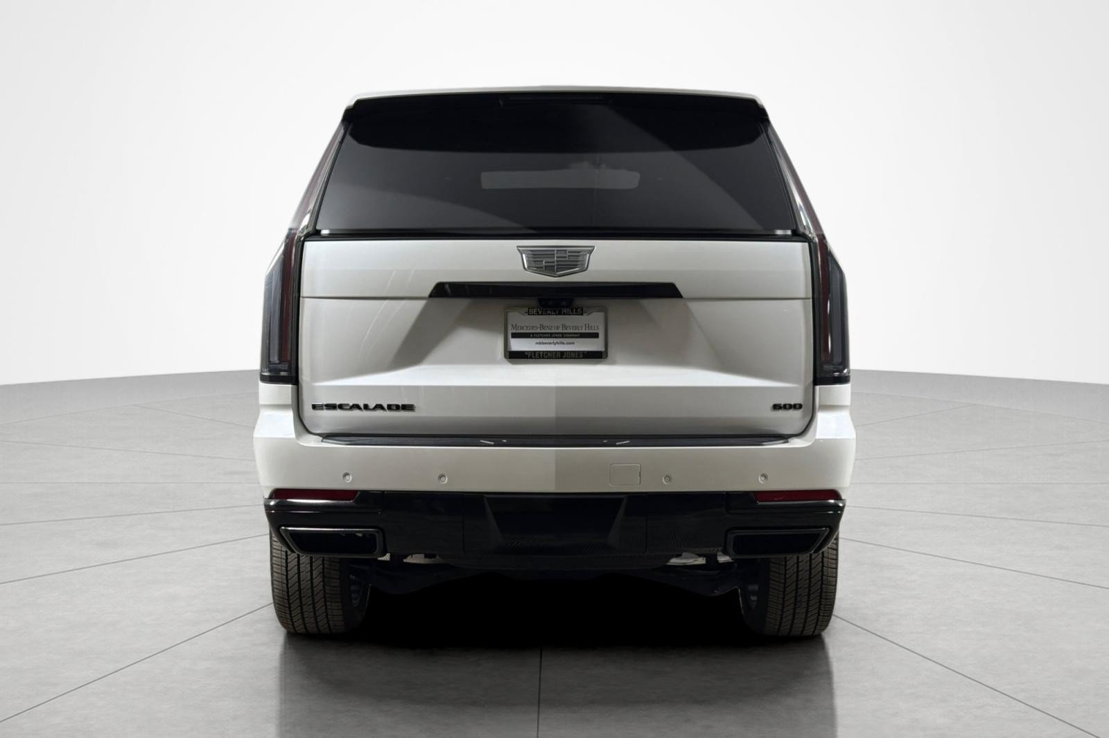 Used 2025 Cadillac Escalade Sport w/ LPO, ONYX Package AWD/4WD image 4