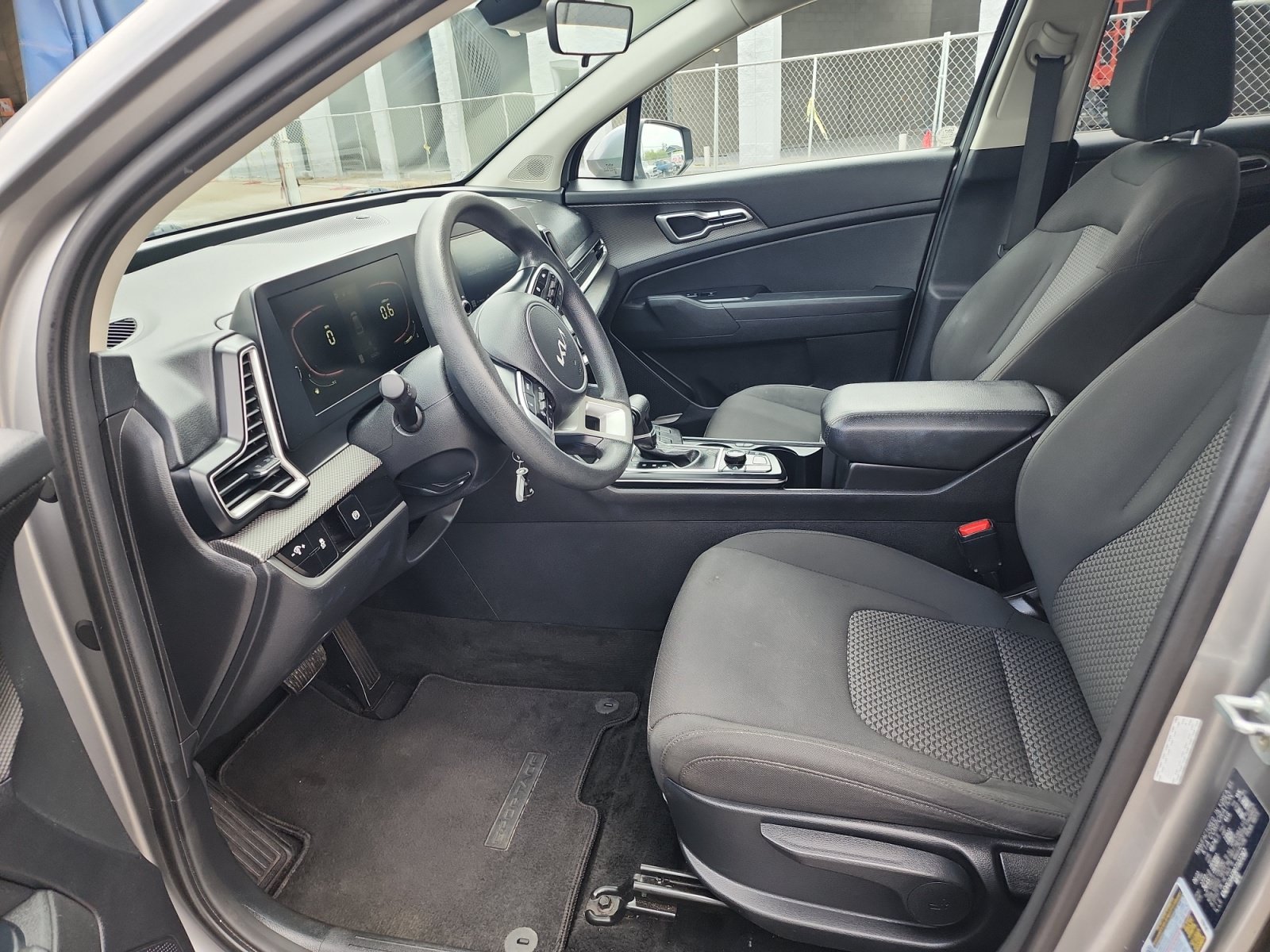 Used 2023 Kia Sportage LX FWD image 15
