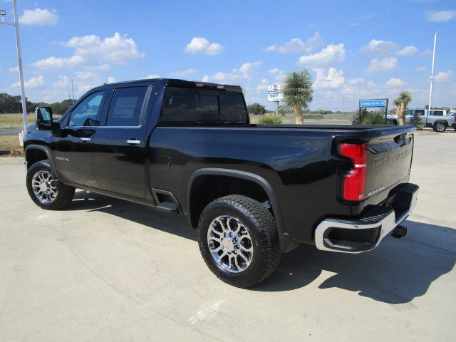 New 2026 Chevrolet Silverado 2500 LTZ w/ LTZ Plus Package AWD/4WD image 5
