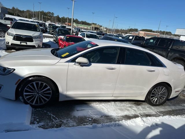 Used 2020 Lincoln MKZ Standard image 3