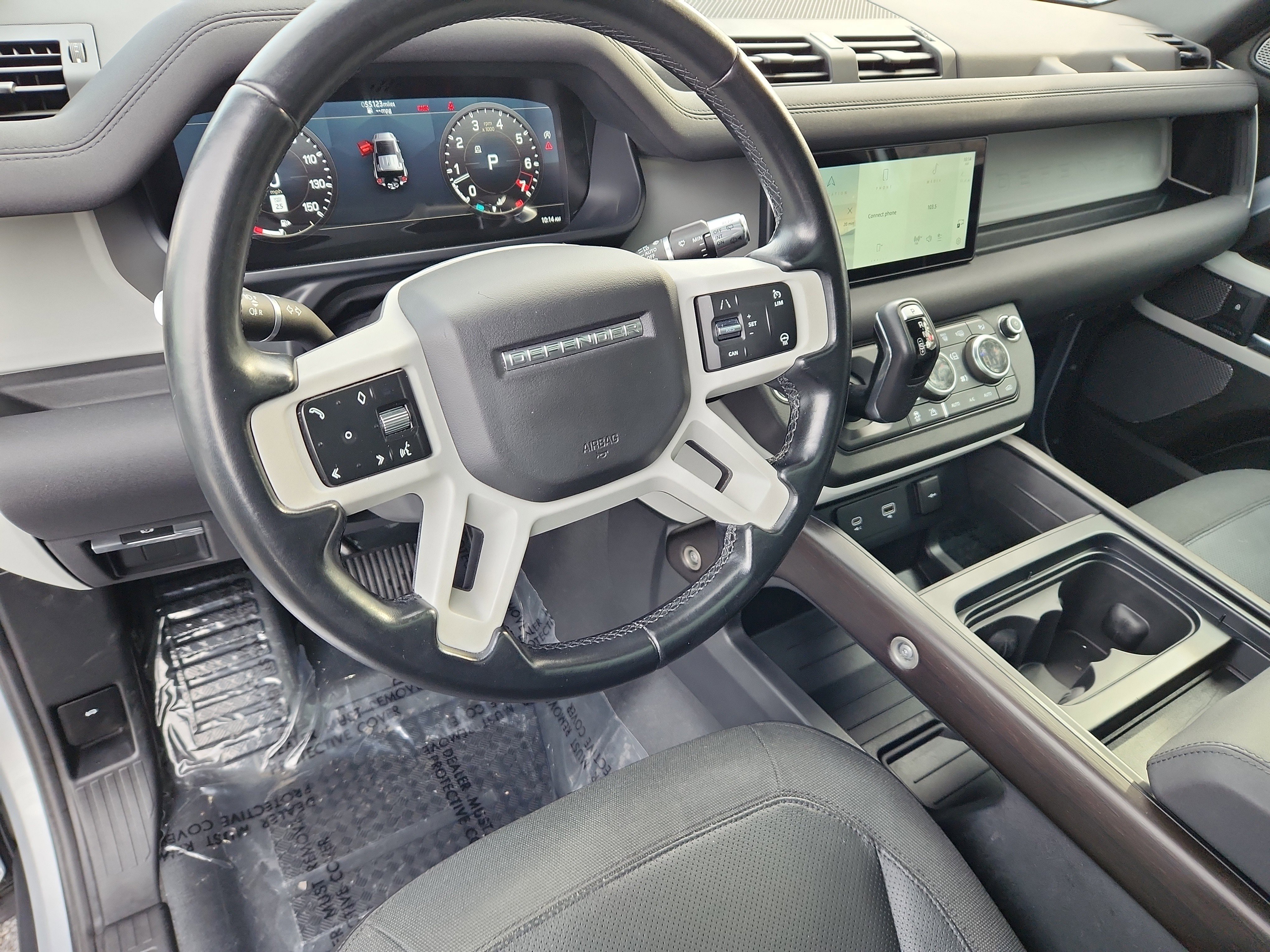 Used 2021 Land Rover Defender 110 SE image 14