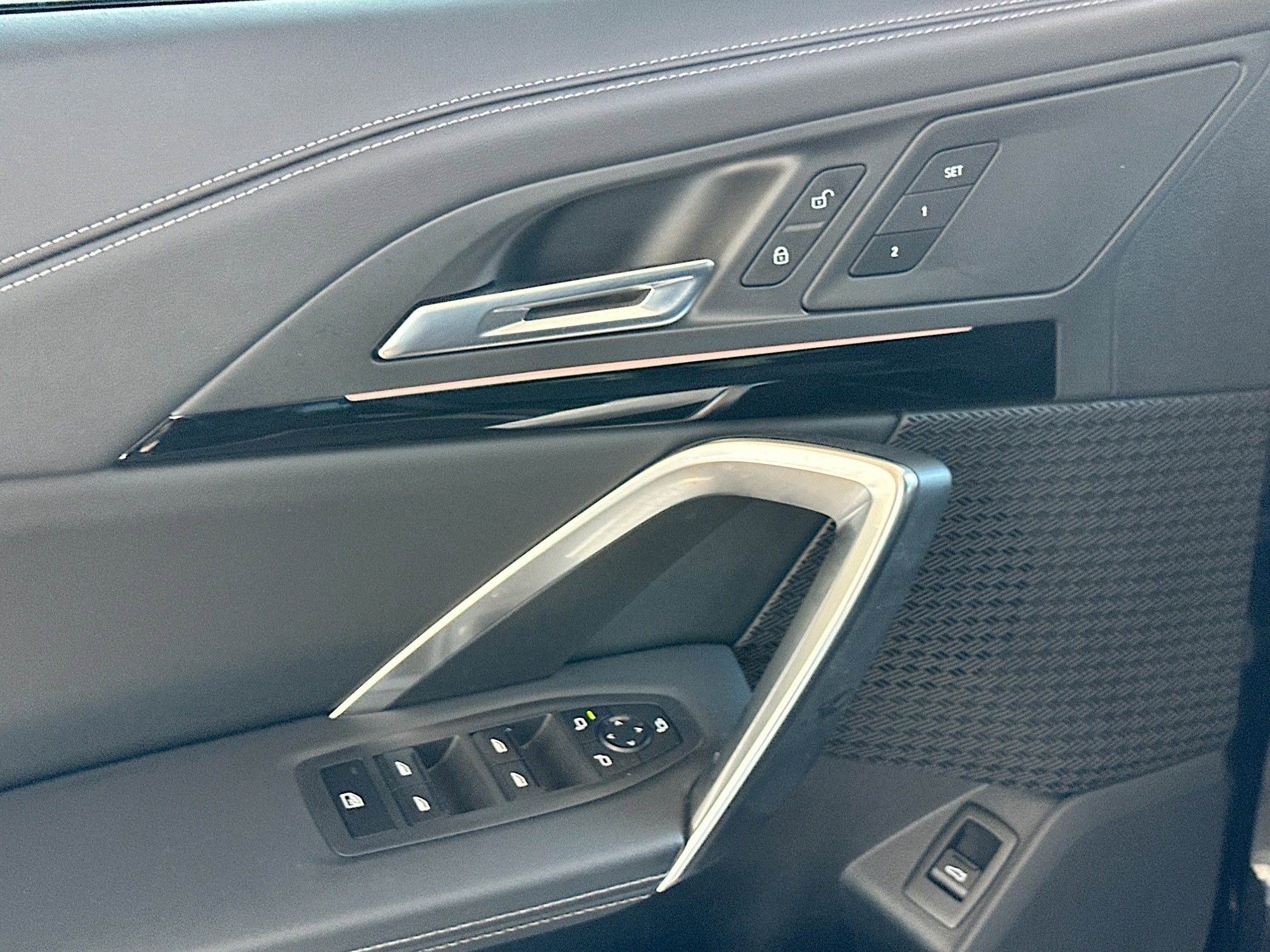 Used 2024 BMW X1 xDrive28i w/ Convenience Package image 17