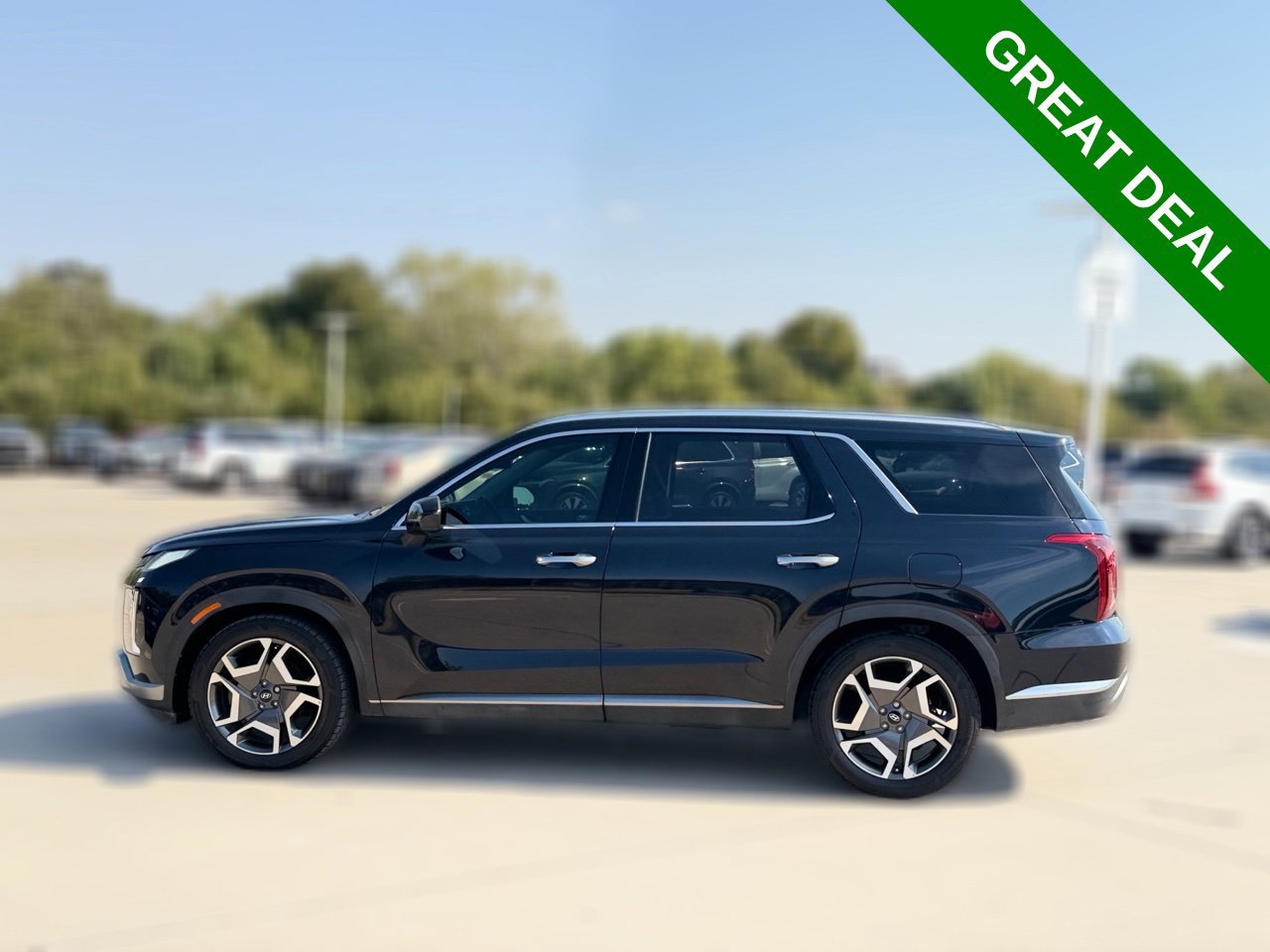 Used 2023 Hyundai Palisade Limited FWD image 9