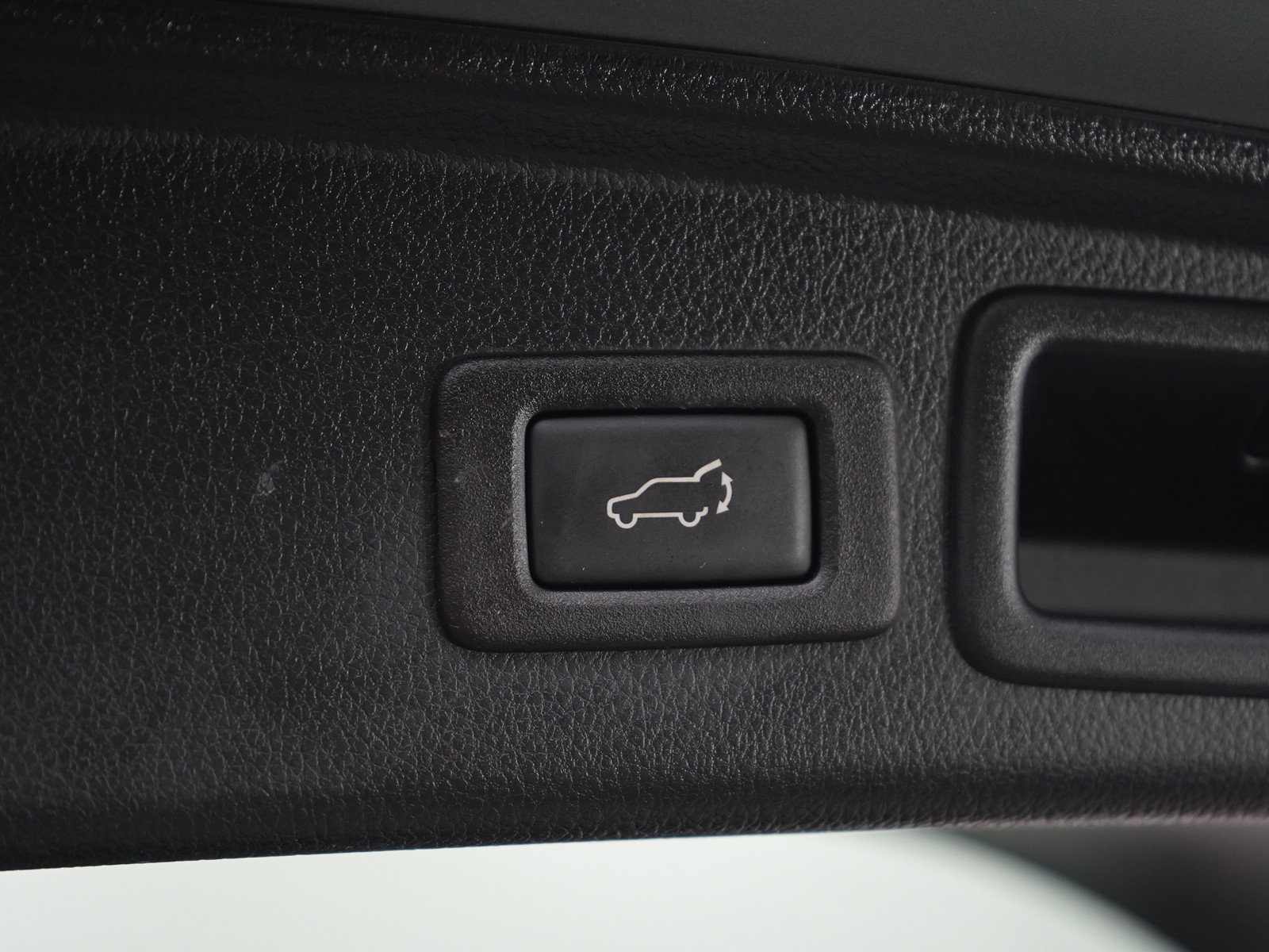 Used 2015 Subaru Forester 2.5i Limited image 17