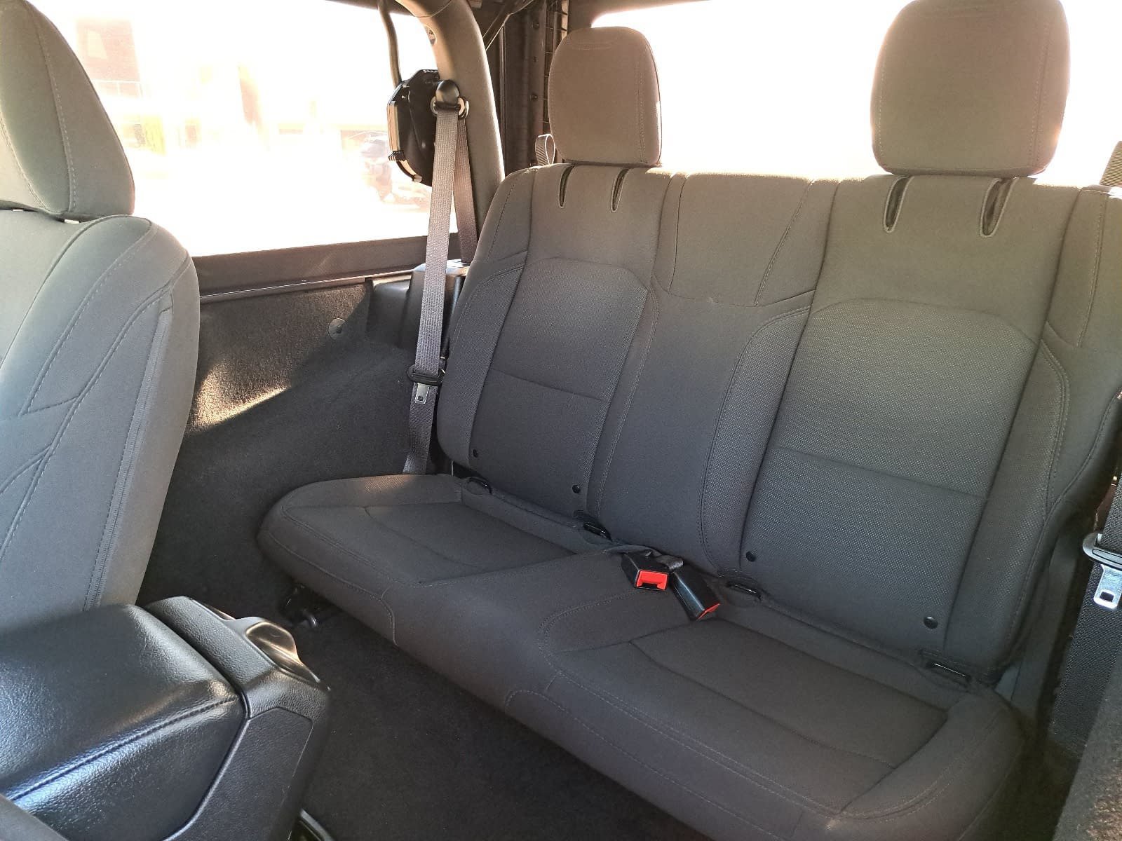 Used 2020 Jeep Wrangler Sport AWD/4WD image 14