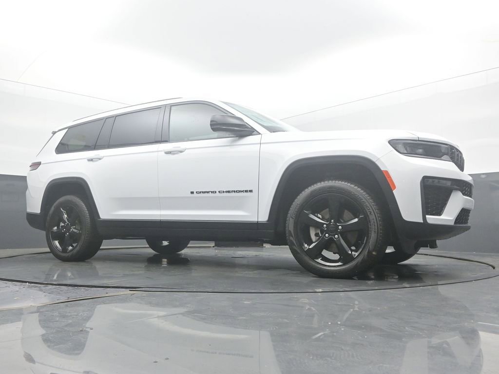 New 2026 Jeep Grand Cherokee L Limited w/ Limited Altitude Package AWD/4WD image 52