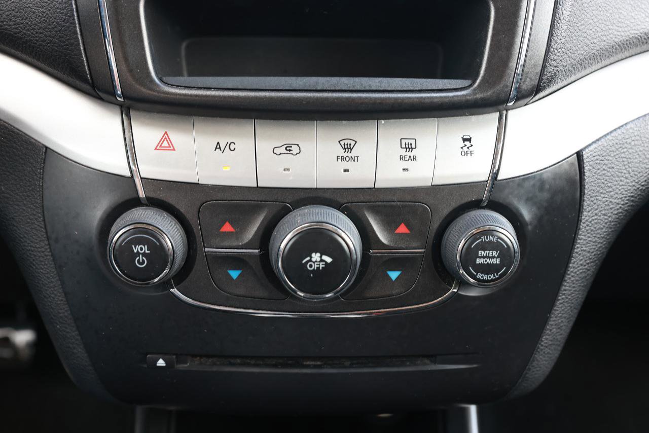 Used 2012 Dodge Journey SXT w/ Flexible Seating Group image 34