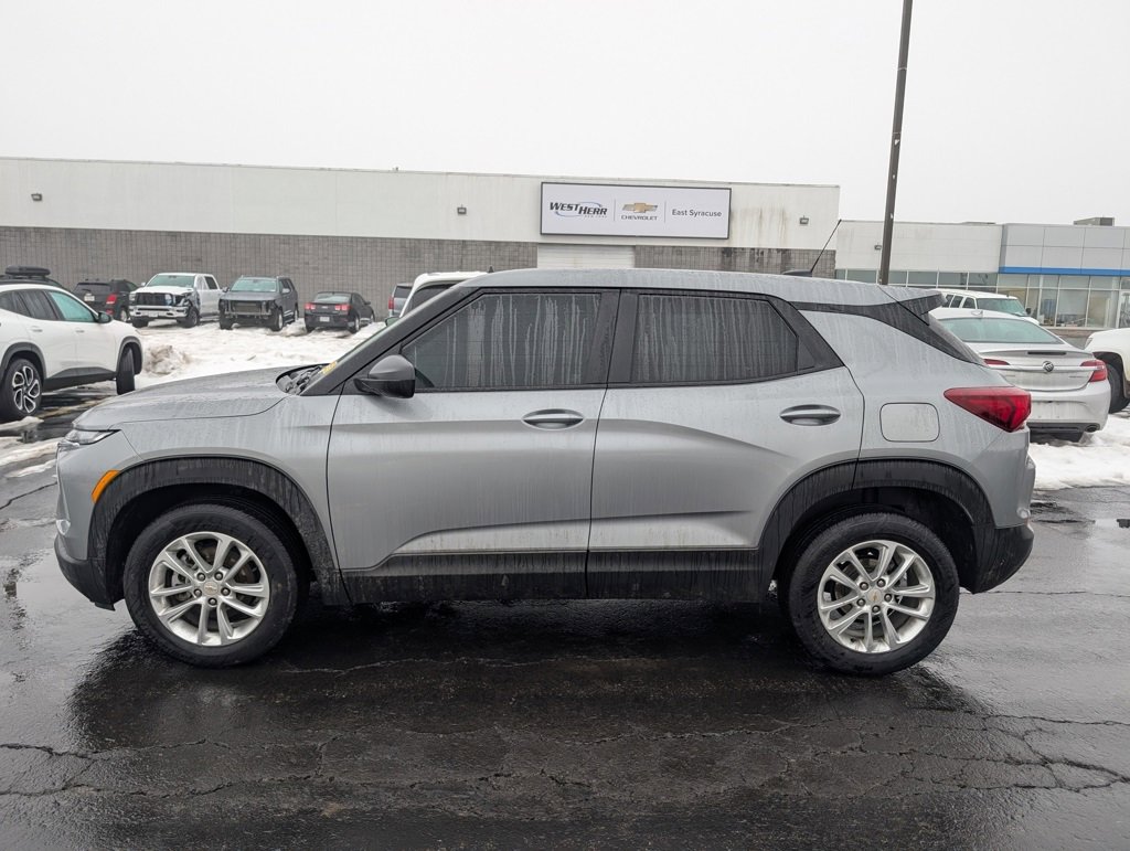 Used 2025 Chevrolet TrailBlazer LS w/ LS Convenience Package image 5