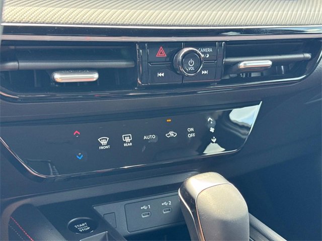 New 2025 Nissan Kicks SR image 30