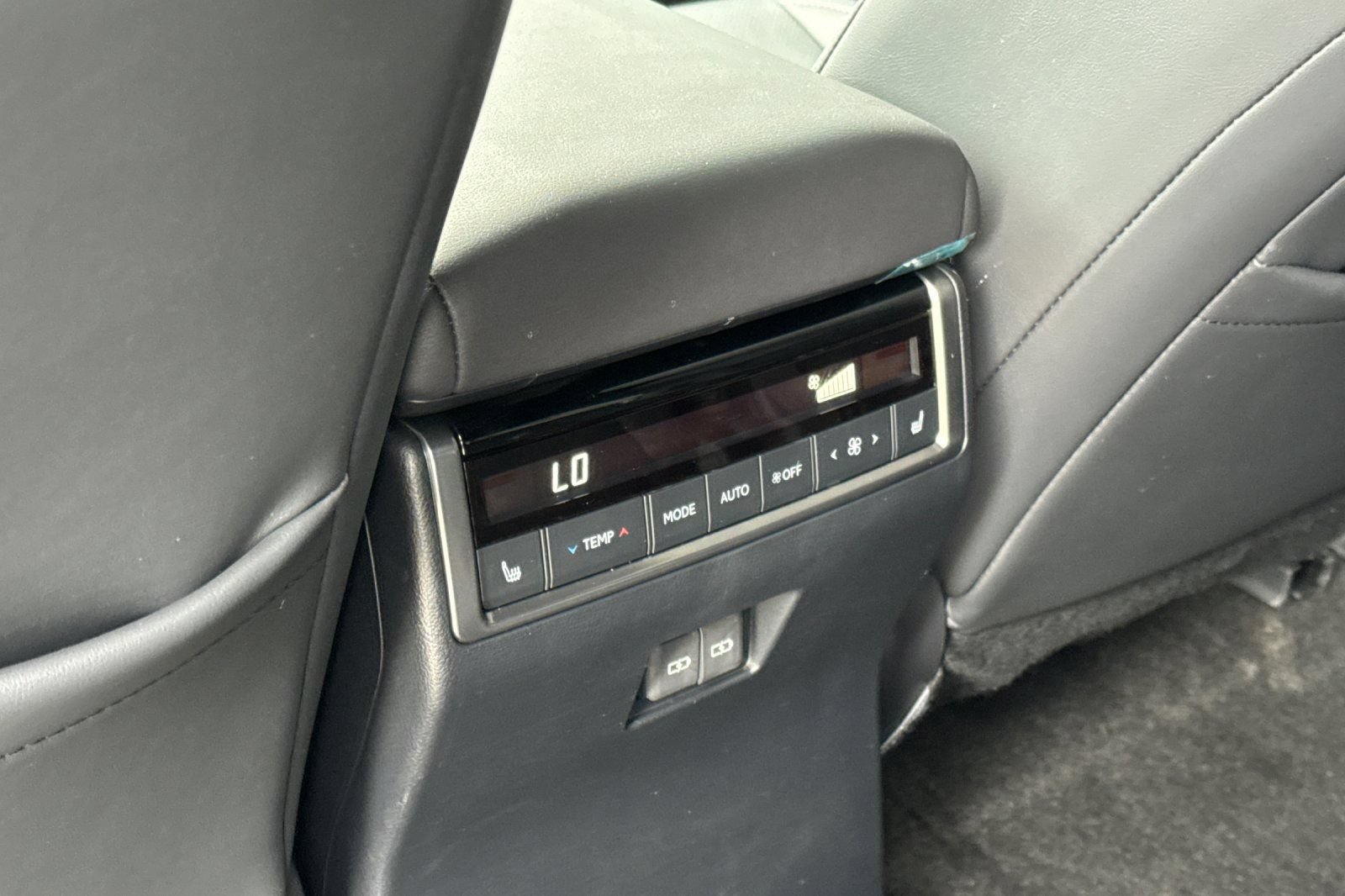 Used 2025 Lexus GX 550 w/ Accessory Package (Z1) AWD/4WD image 13